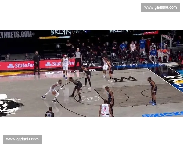 网球赛场激烈对决精彩瞬间全程回顾与战术解析 - 副本